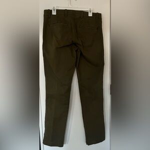 GAP Men's Olive Chinos